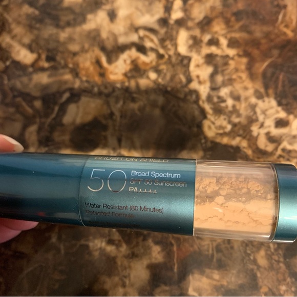 Medium Colorescience Sunforgettable Brush on Sunscreen Powder SPF 50 full sized - Picture 7 of 12